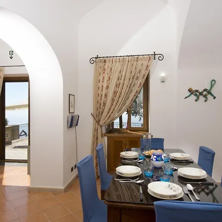 Casa Mediterranea Holiday home *