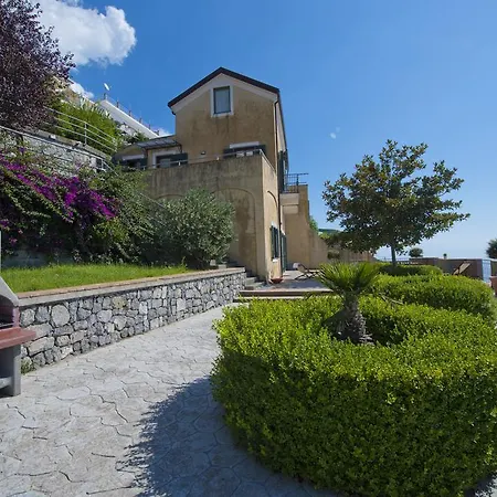Holiday home Casa Mediterranea
